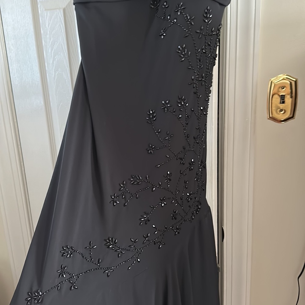 S.L Fashion Dress - Picture 4 of 5